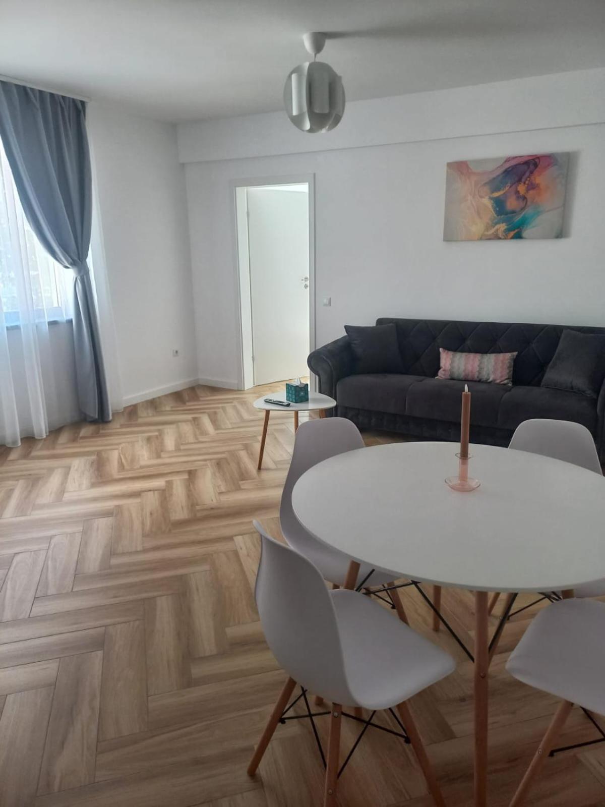 Cinque Stelle Hotel Apartments คลูจ-นาโปกา ภายนอก รูปภาพ