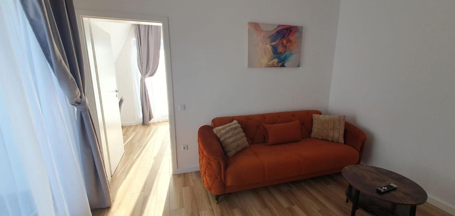 Cinque Stelle Hotel Apartments คลูจ-นาโปกา ภายนอก รูปภาพ