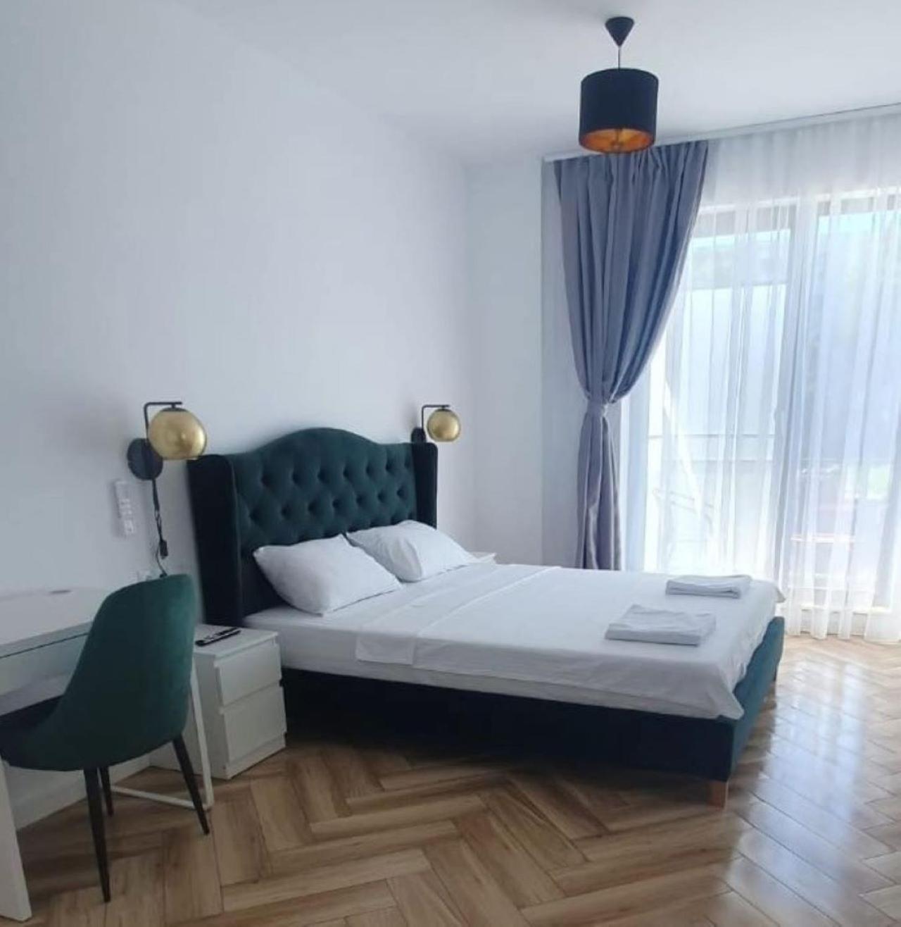 Cinque Stelle Hotel Apartments คลูจ-นาโปกา ภายนอก รูปภาพ
