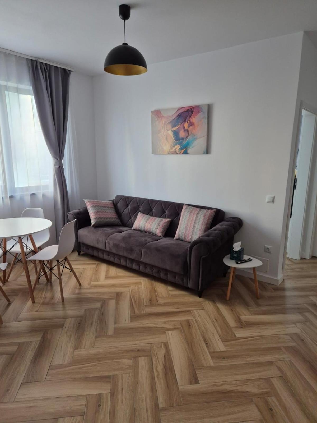 Cinque Stelle Hotel Apartments คลูจ-นาโปกา ภายนอก รูปภาพ
