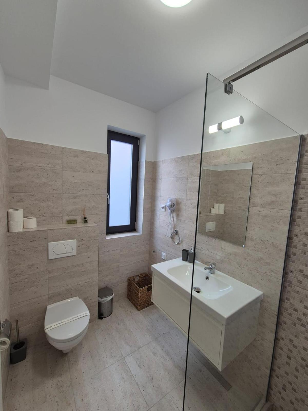 Cinque Stelle Hotel Apartments คลูจ-นาโปกา ภายนอก รูปภาพ