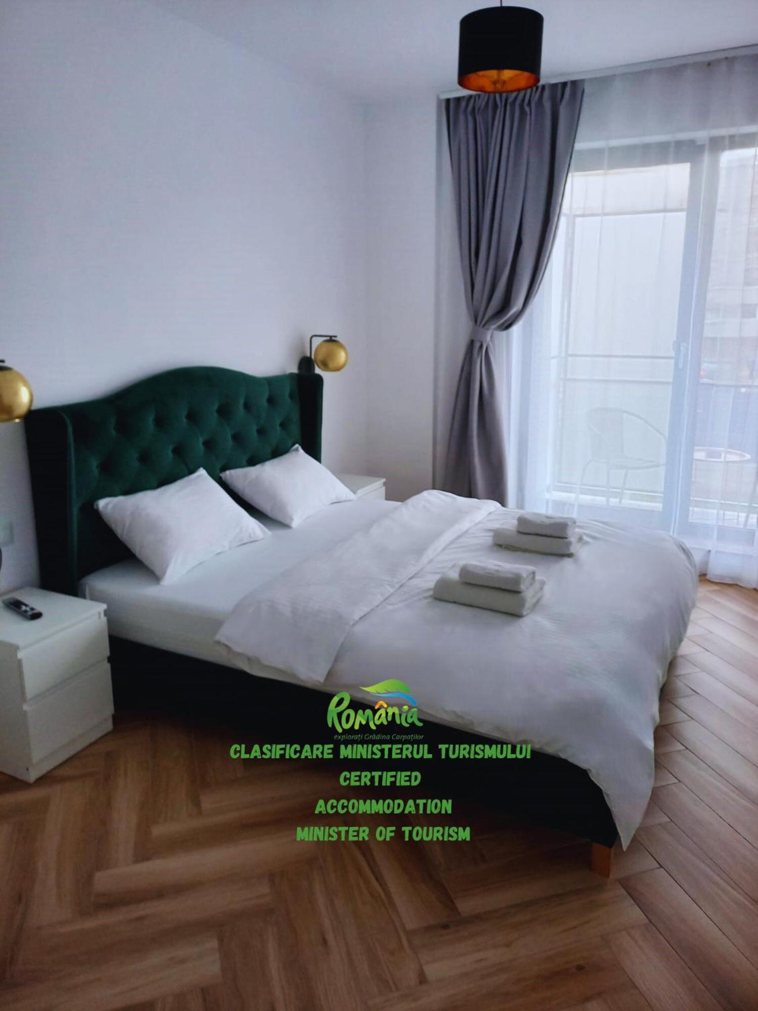 Cinque Stelle Hotel Apartments คลูจ-นาโปกา ภายนอก รูปภาพ
